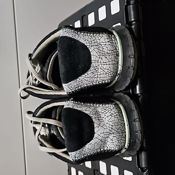 Cole Haan sneakers... - Picture 3 of 7